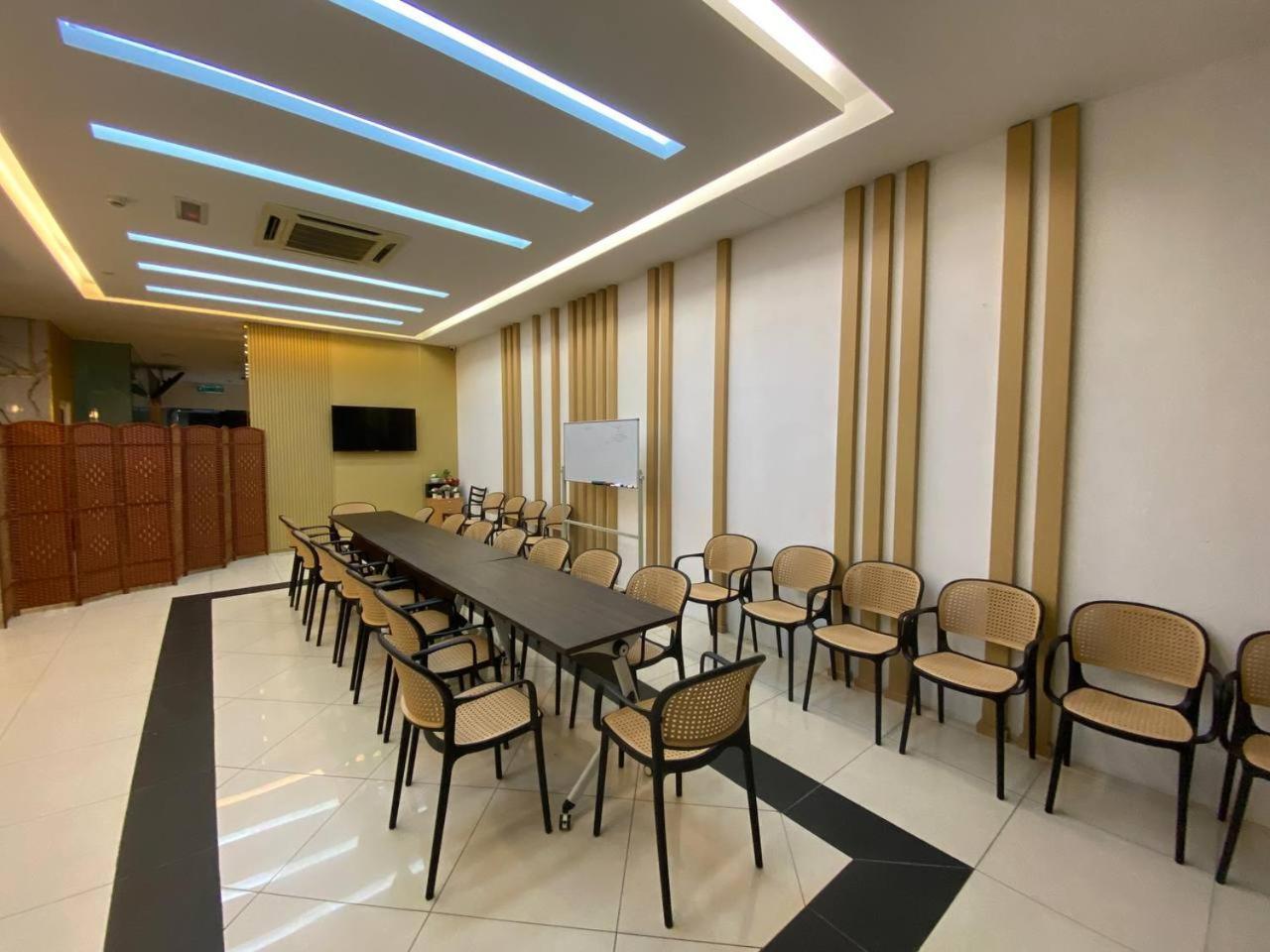 Bangi Business Hotel Kampong Sungai Ramal Dalam Extérieur photo